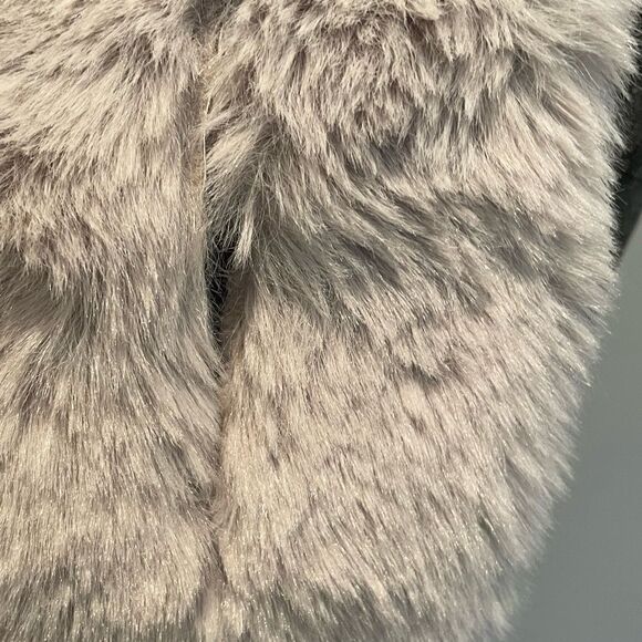 Jocelyn Faux Fur Pull Through Scarf - Picture 3 of 5